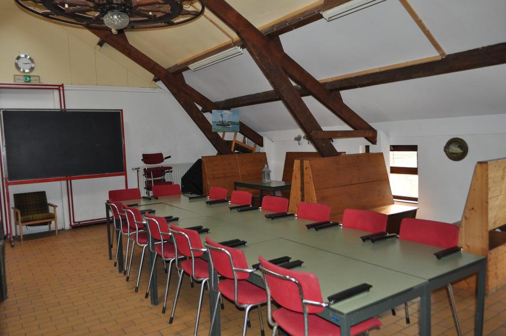 Sailcenter Limburg Hostel Kinrooi Buitenkant foto