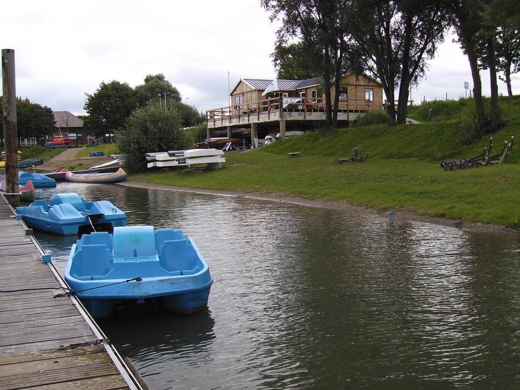 Sailcenter Limburg Hostel Kinrooi Buitenkant foto